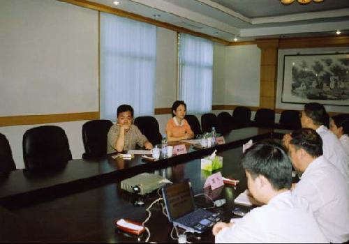 2007年5月福建省经济信息中心胡黎明主任和一行来学院交流.jpg